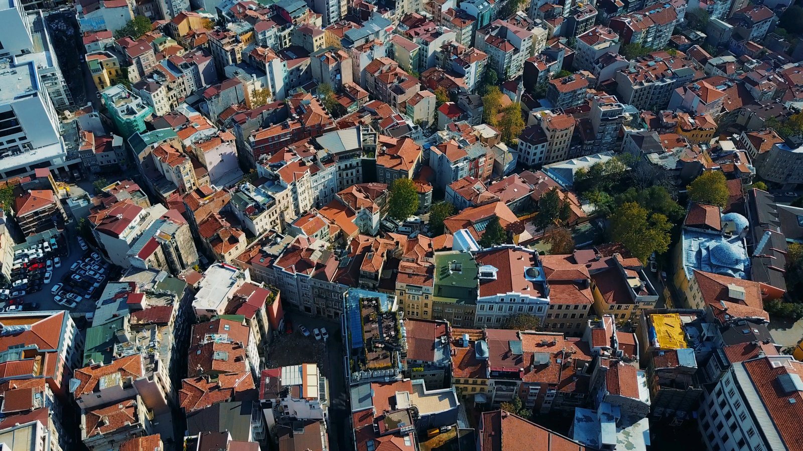 الفرق بين شراء شقة أو شراء أرض في إسطنبول